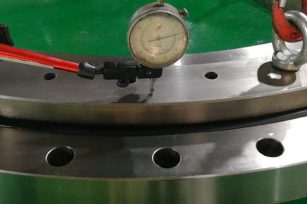 回轉支承的游隙是什么意思，對使用有什么影響？